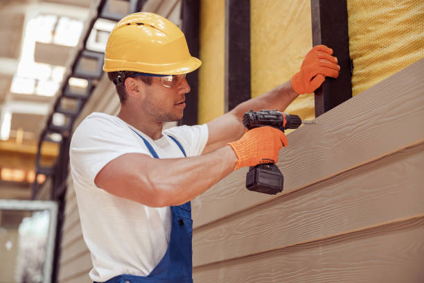 Siding Removal and Disposal in West Baraboo, WI